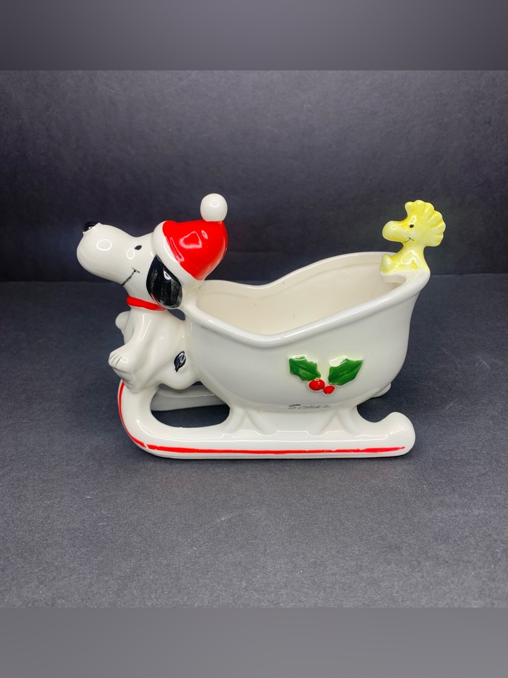 Vintage Peanuts Charlie Brown Snoopy and Woodstock Christmas Santa Planter Dish